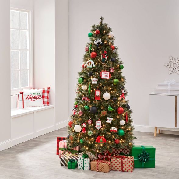 2021 Classic Christmas Ornament Set